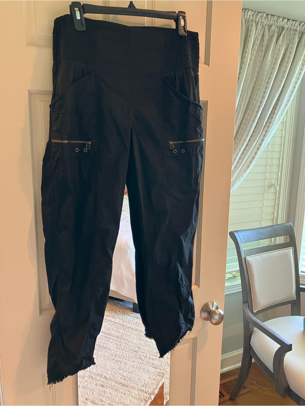 Black Women’s Crop Utility Pants